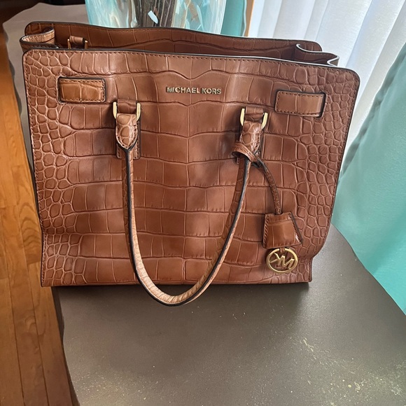 Michael Kors handbag - Picture 4 of 9